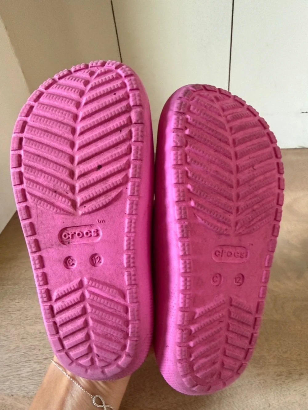 GUC CROCS Kids Bright Pink Slide Sandals Size 12